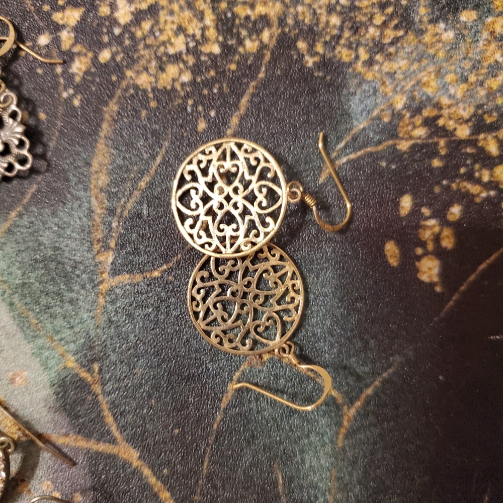 Assorted Jewelry - Picture 3 of 9